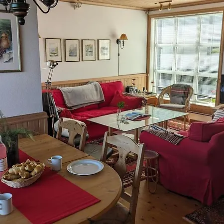 Spacious With Stunning Views Διαμέρισμα