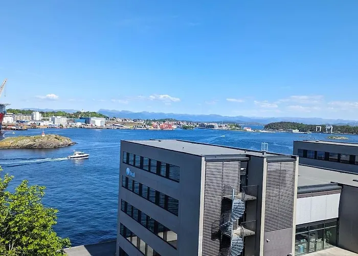 Spacious With Stunning Views Appartement *