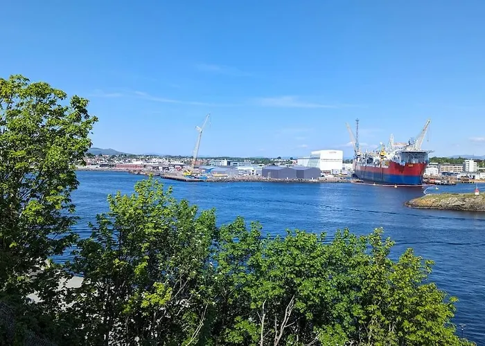 Spacious With Stunning Views Stavanger