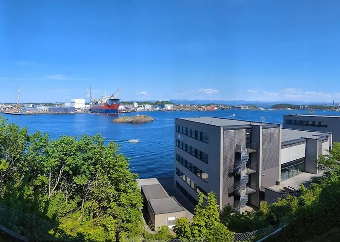 Spacious With Stunning Views * Stavanger