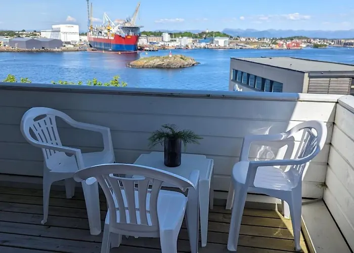 Spacious With Stunning Views