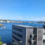 Spacious With Stunning Views Appartement *